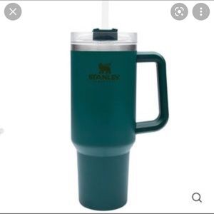 Brand New Deep Sea Stanley Quencher! Beautiful Deep Sea Green/Blue color.